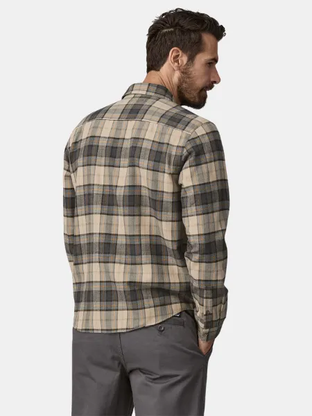 PATAGONIA MEN'S LONG-SLEEVED LIGHTWEIGHT FJORD FLANNEL SHIRT