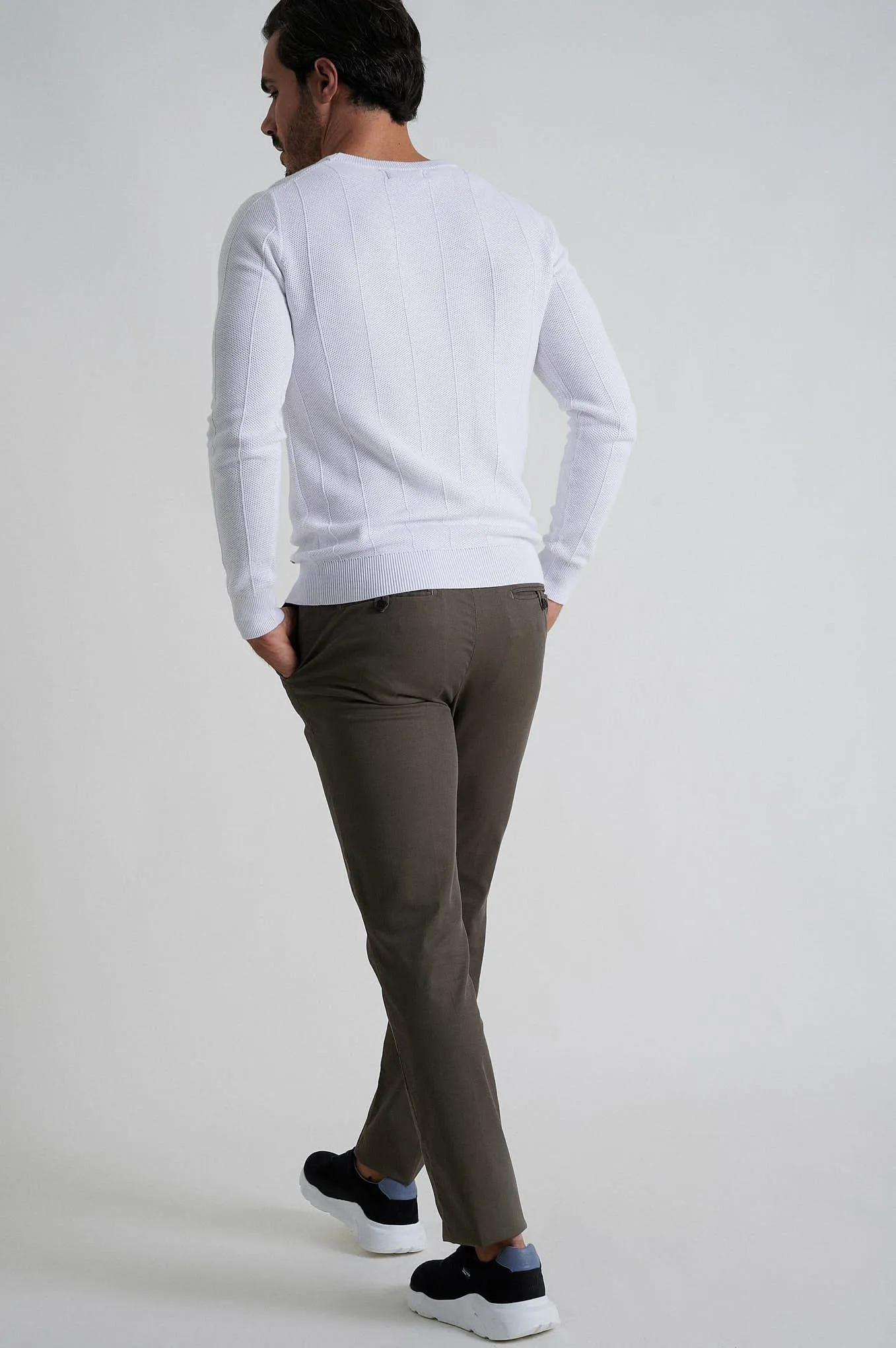 Slim fit cotton rayon structure chino